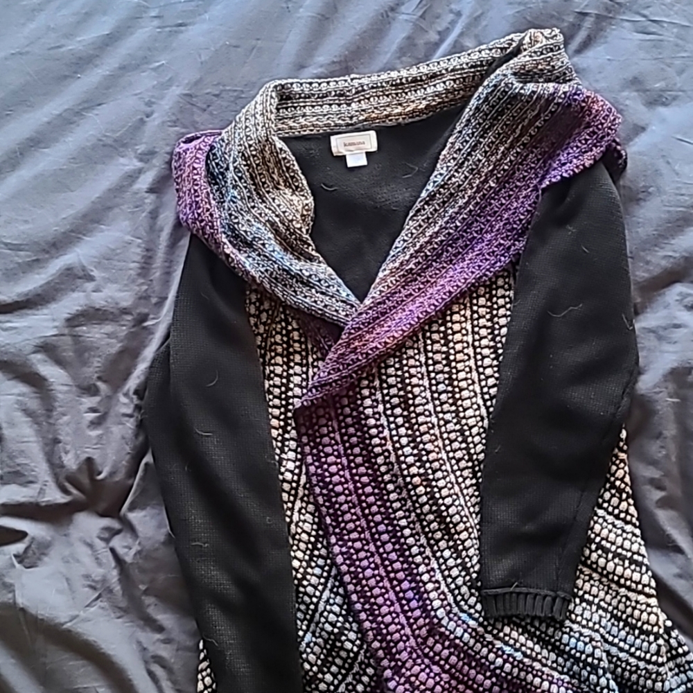 Kamana sweater-wrap